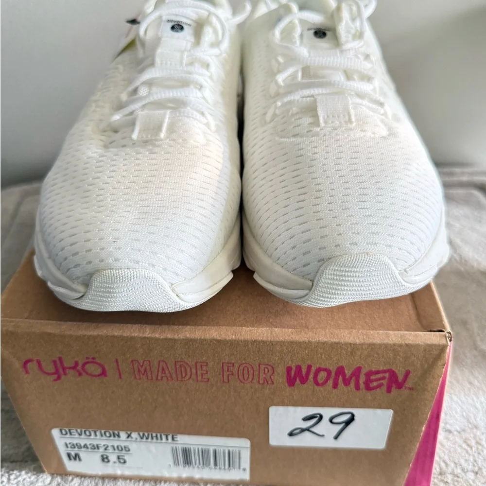 Ryka Devotion X walking shoes‎ White New 8.5 wide